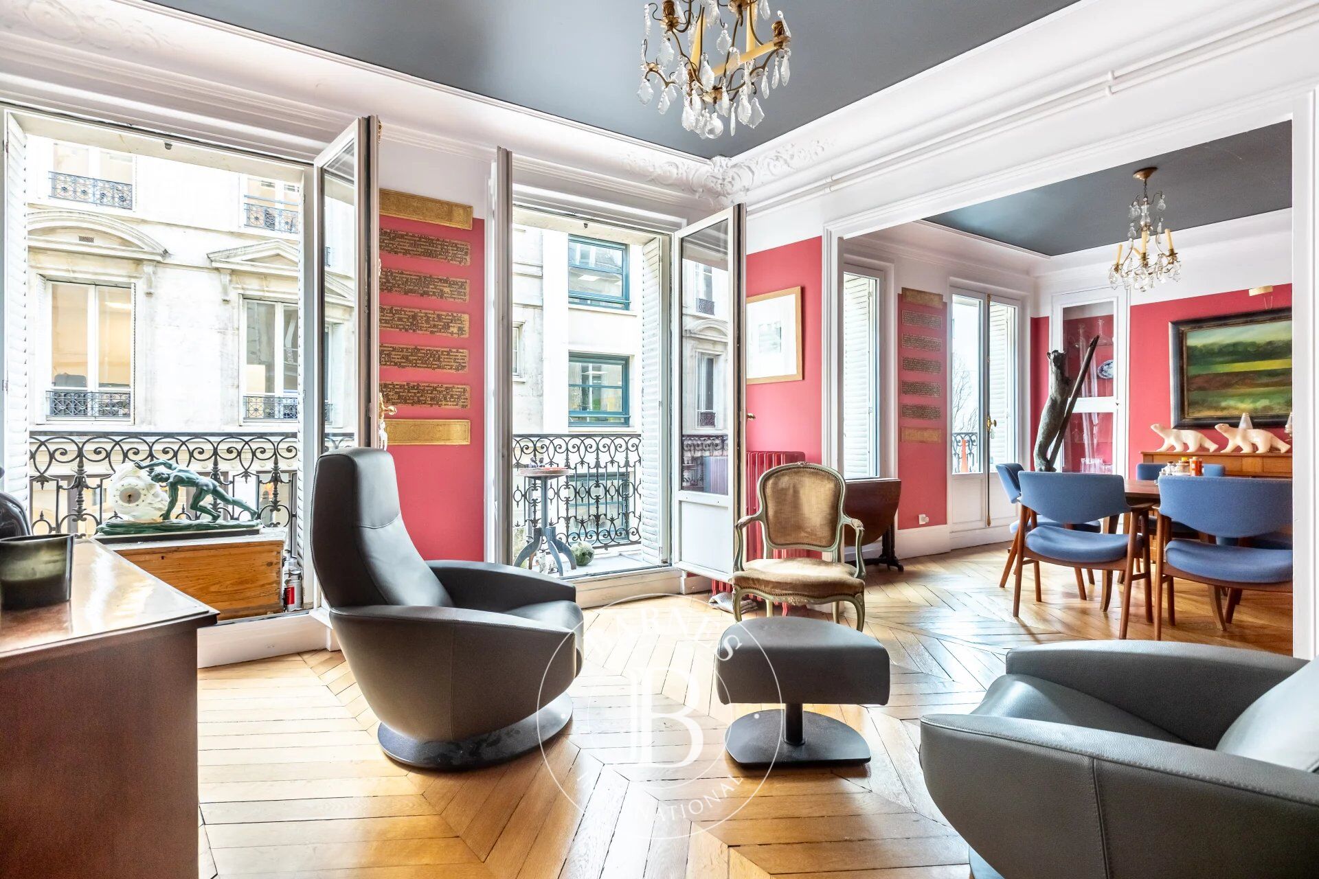 PARIS 1ER - PALAIS ROYAL - 2 CHAMBRES - BALCON - picture 2