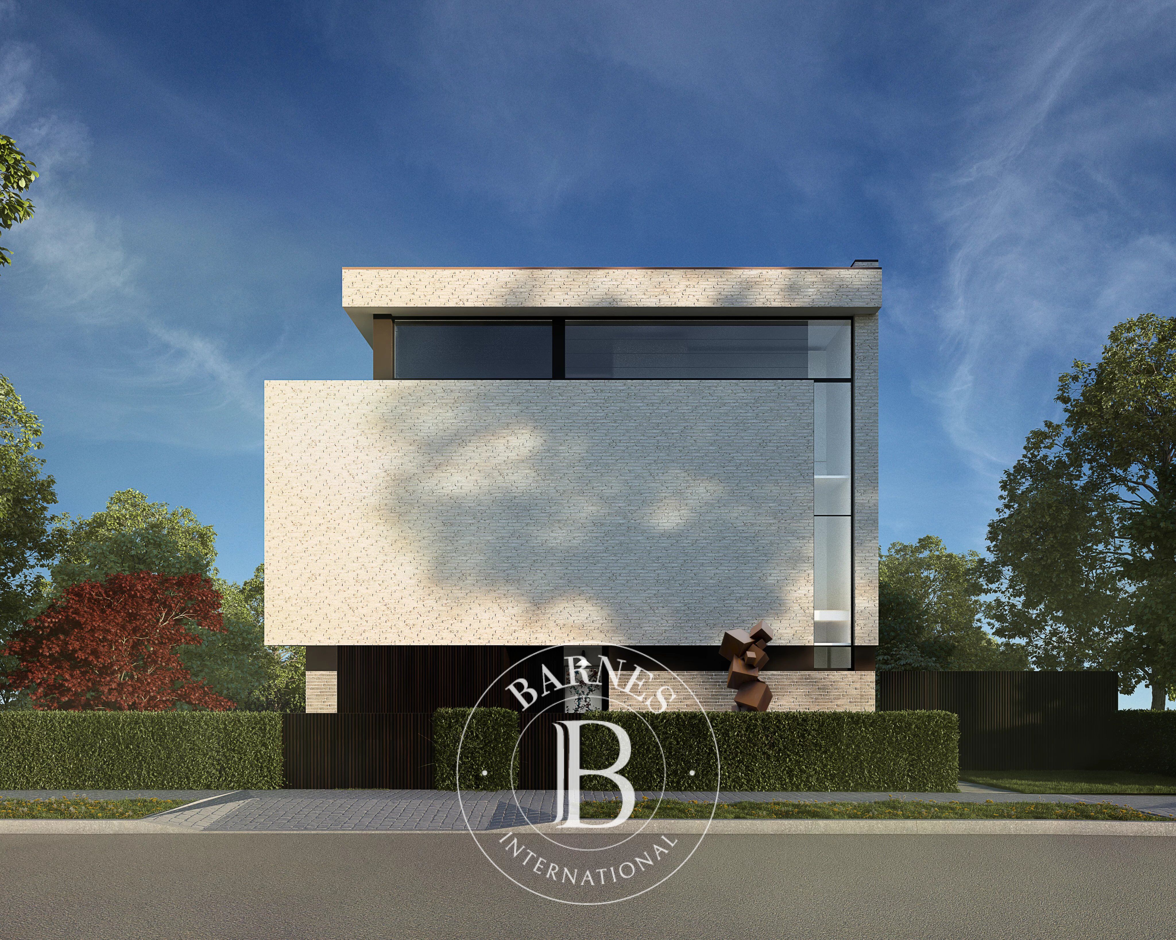 Uccle - Observatoire - Land with permit for a 3-unit building - picture 1