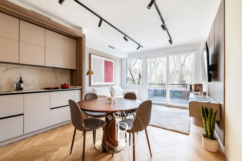 Appartamento di lusso in vendita Paseo del Prado con terrazza e piscina | Madrid Centro