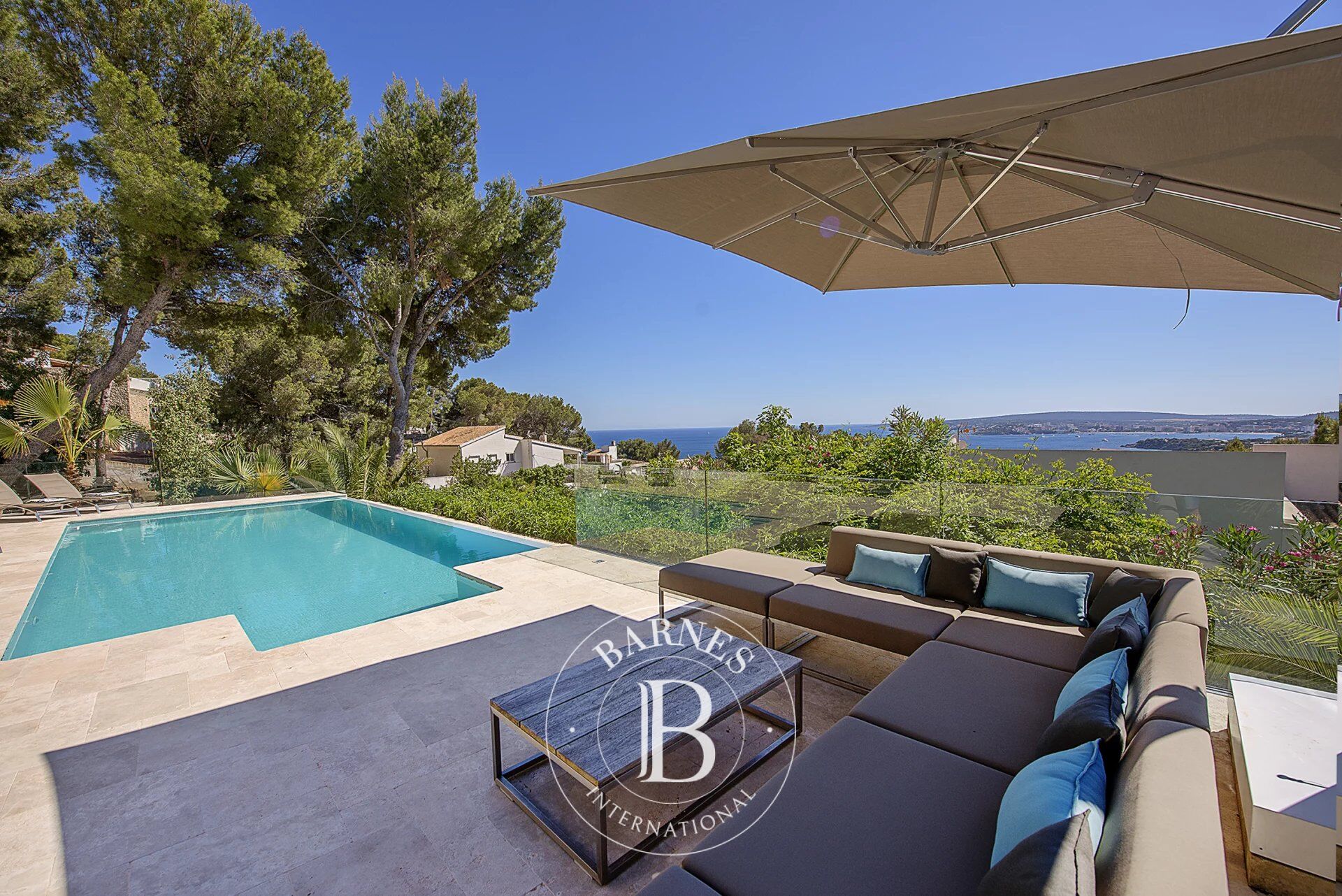 Villa de luxe à louer à Portals Nous avec vue panoramique sur la mer - picture 3