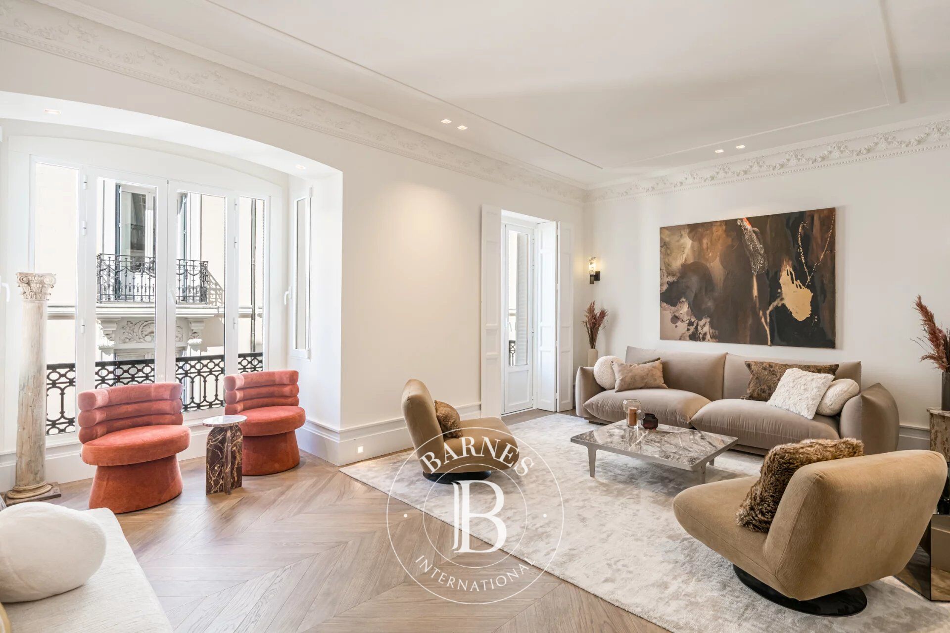 Justicia – 3 chambres en suite – Rénové et meublé - picture 2