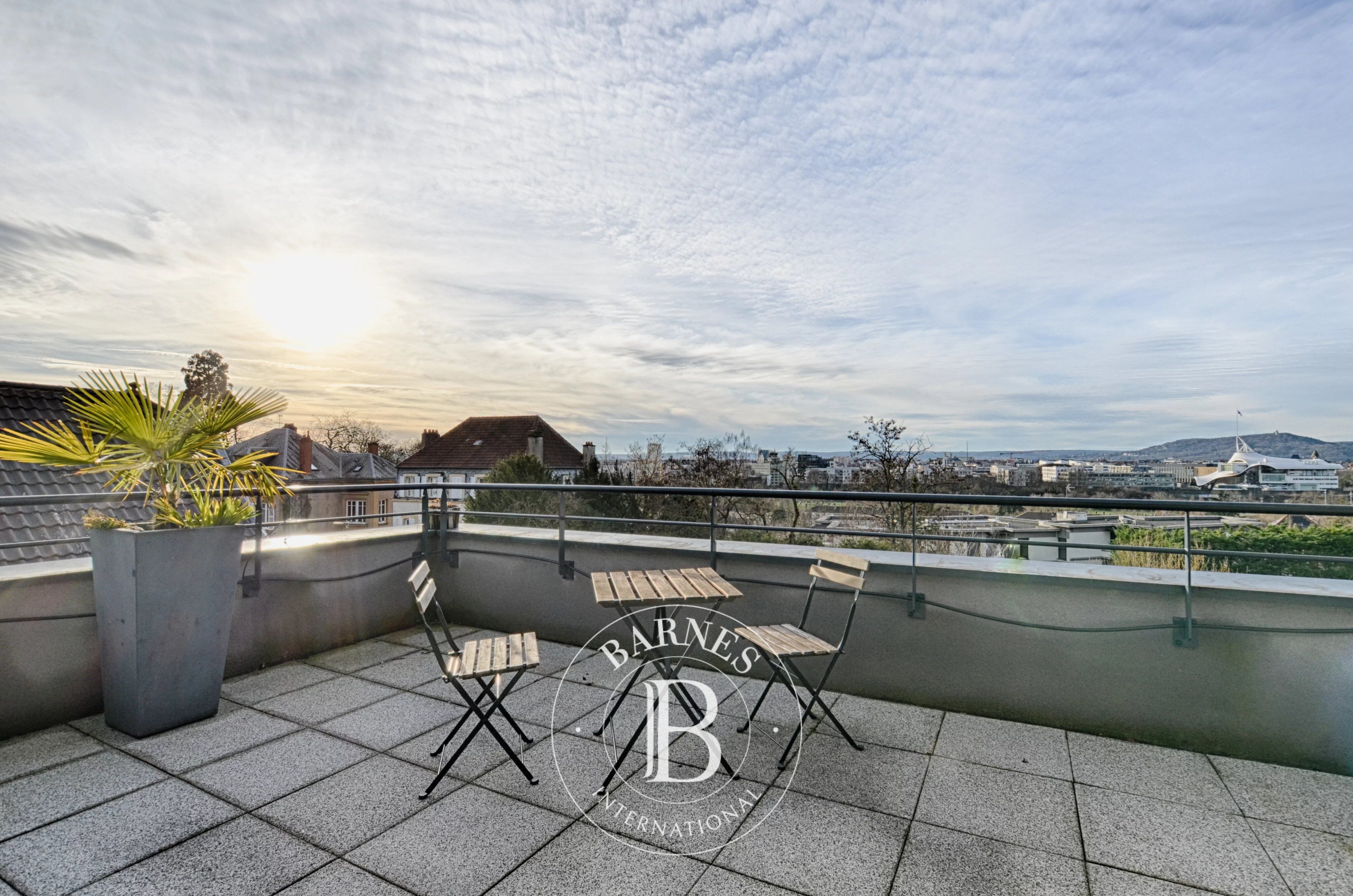 Location Penthouse - Metz-Queuleu - Meublé avec terrasse - picture 2