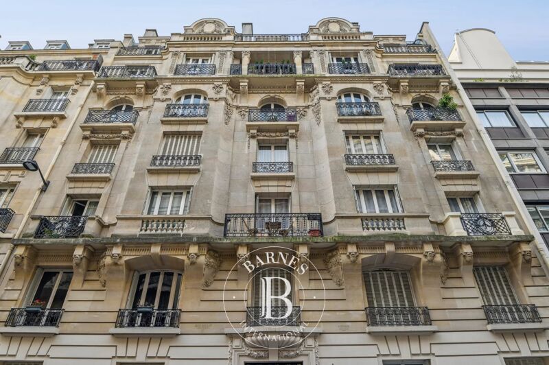 Paris 16 - Ranelagh - Garden level - Townhouse