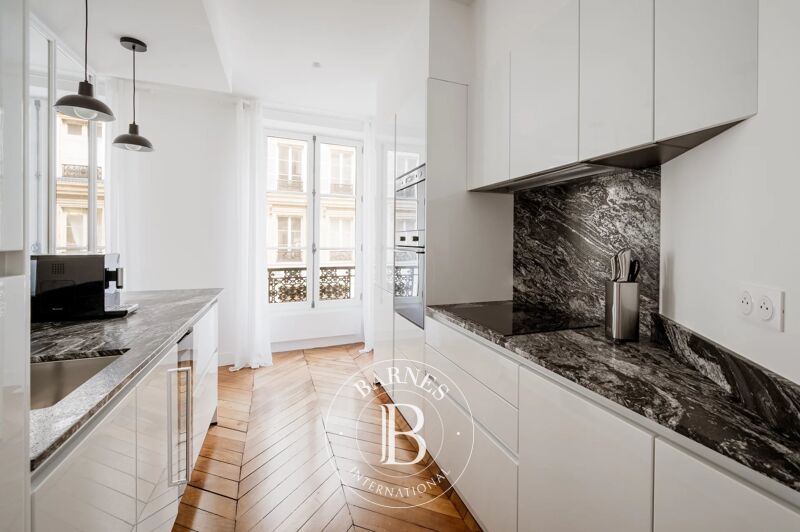 For Sale Apartment | Paris 9ème - picture 3