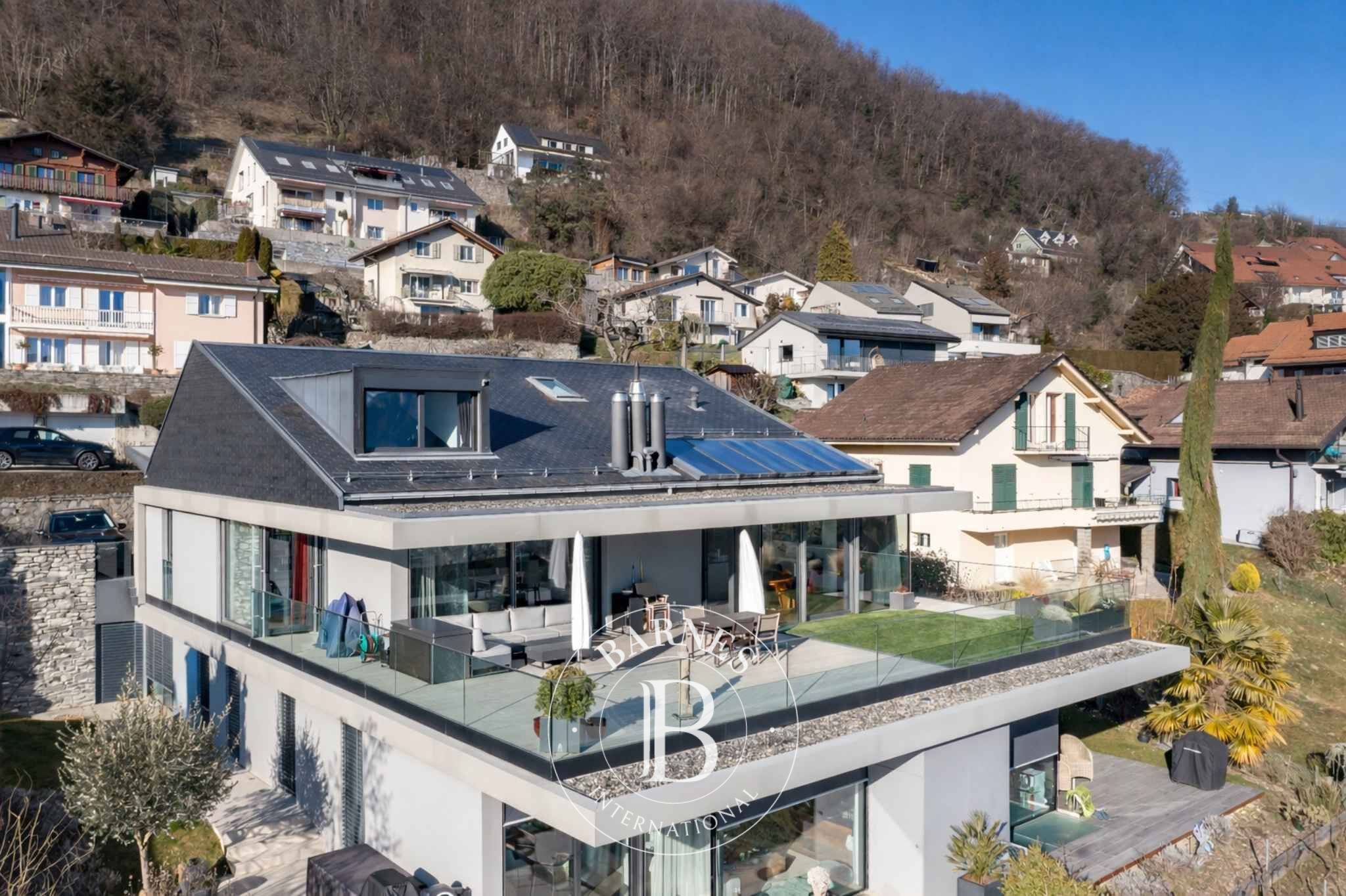 Attique d’exception avec terrasse et vue panoramique sur le lac ! - picture 2