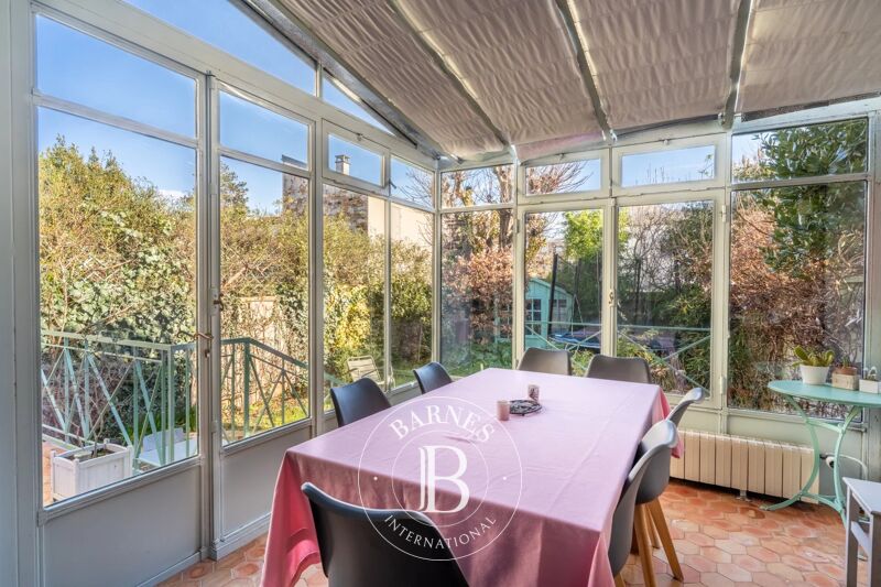 OFF MARKET  - Le Chesnay - Plateau Saint-Antoine - magnifique meulière 1905 - 137 m² - 4/5 chambres - Jardin