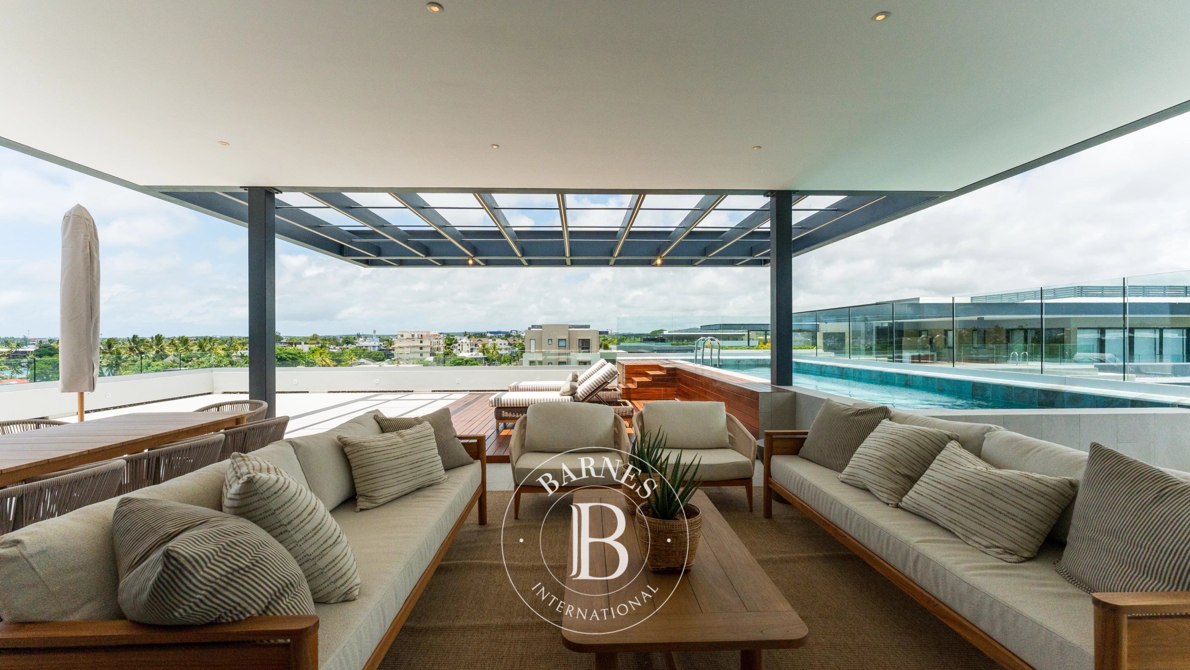 MONT CHOISY - Luxury Penthouse with Sea Views and Private Pool - 3 Bedrooms - picture 2