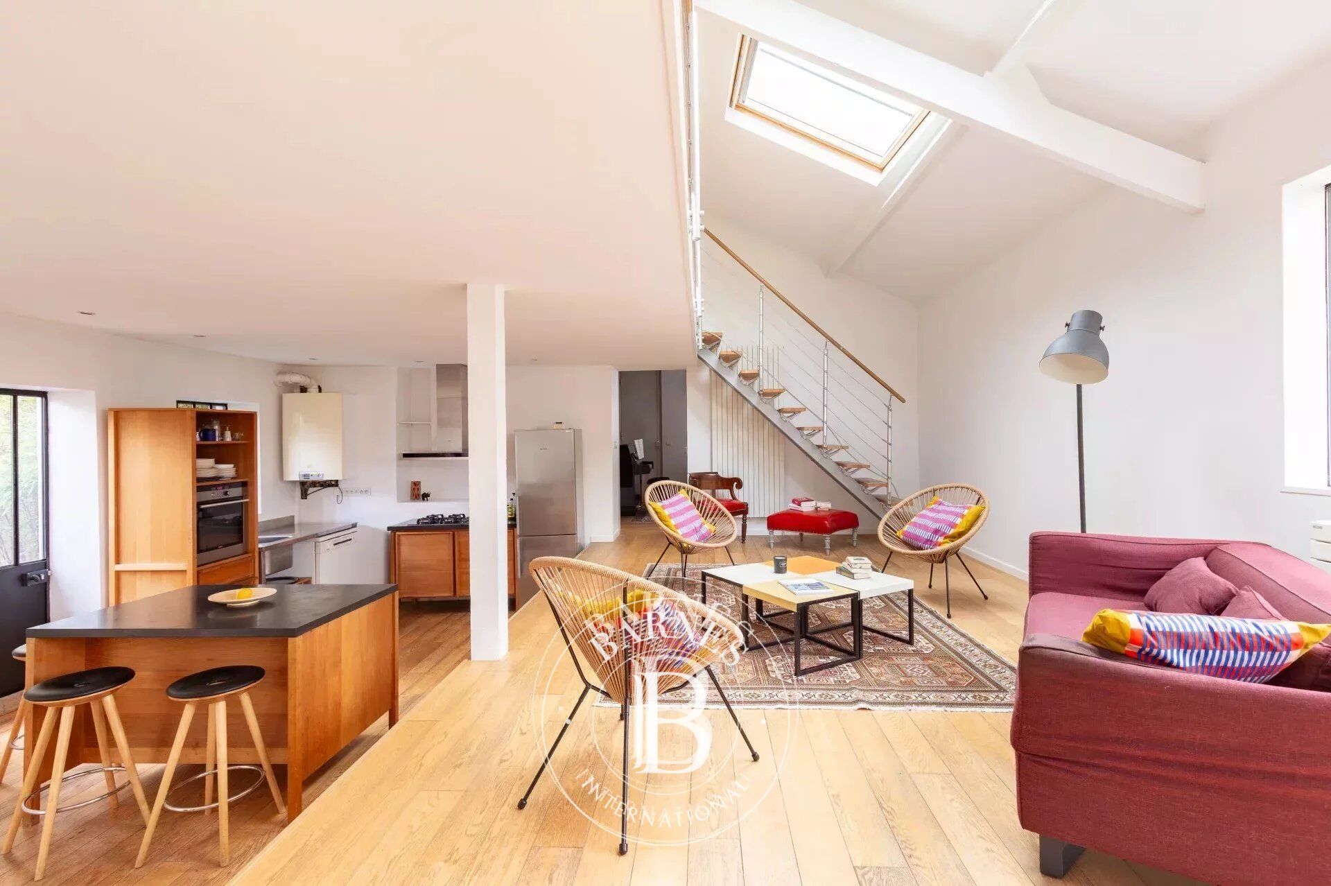 Maison loft atypique et lumineuse – Le Pecq côté Vésinet – 10 min RER A - 4 chambres et un bureau. - picture 2