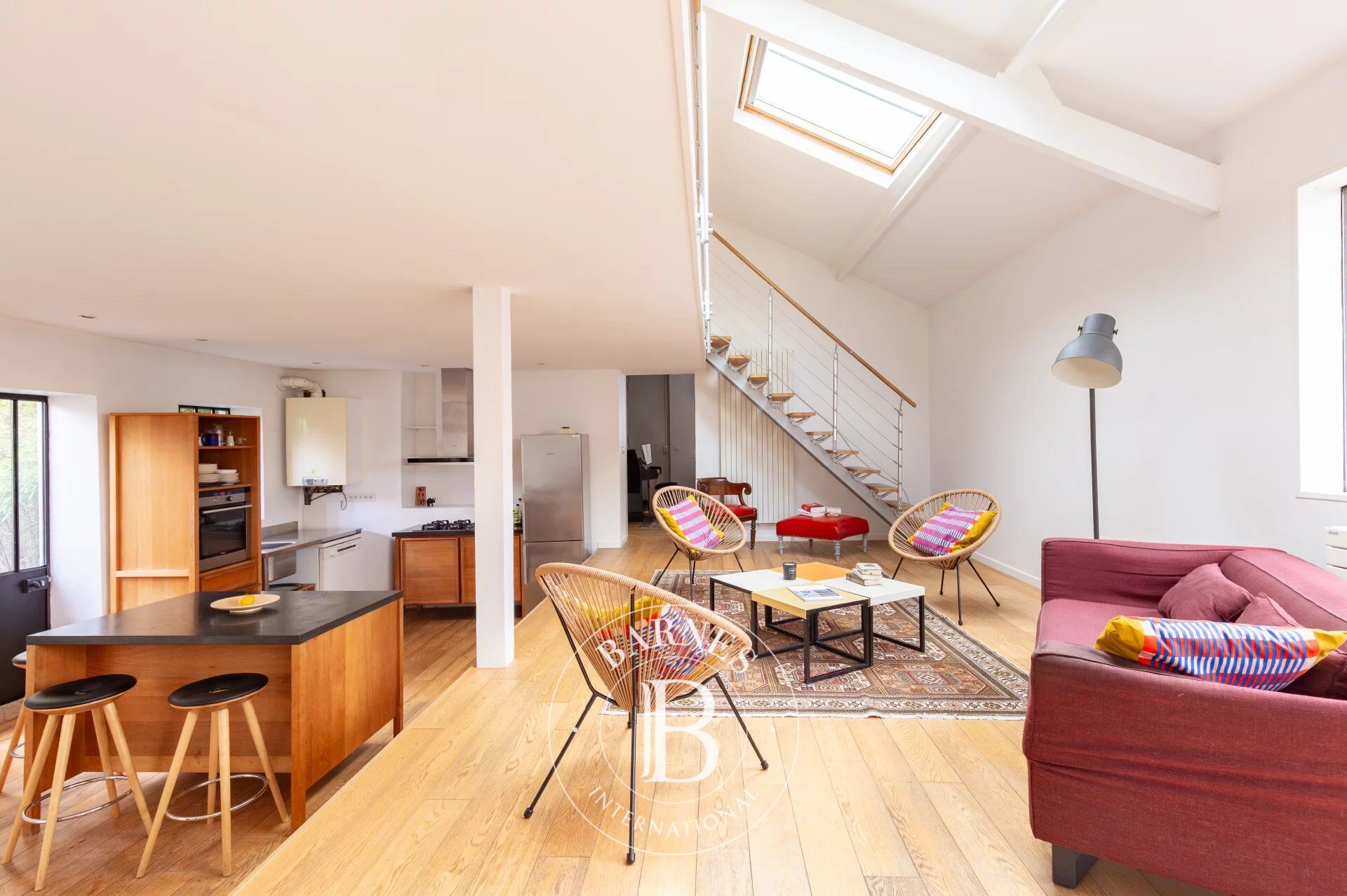 Atypical and bright loft house – Le Pecq near Vésinet – 10 min RER A - 4 bedrooms and an office. - picture 2