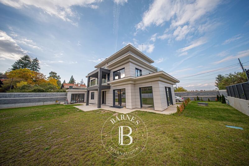 Venta, Casa Sofia - picture 1