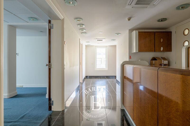 À louer, Commerce Athens - picture 3