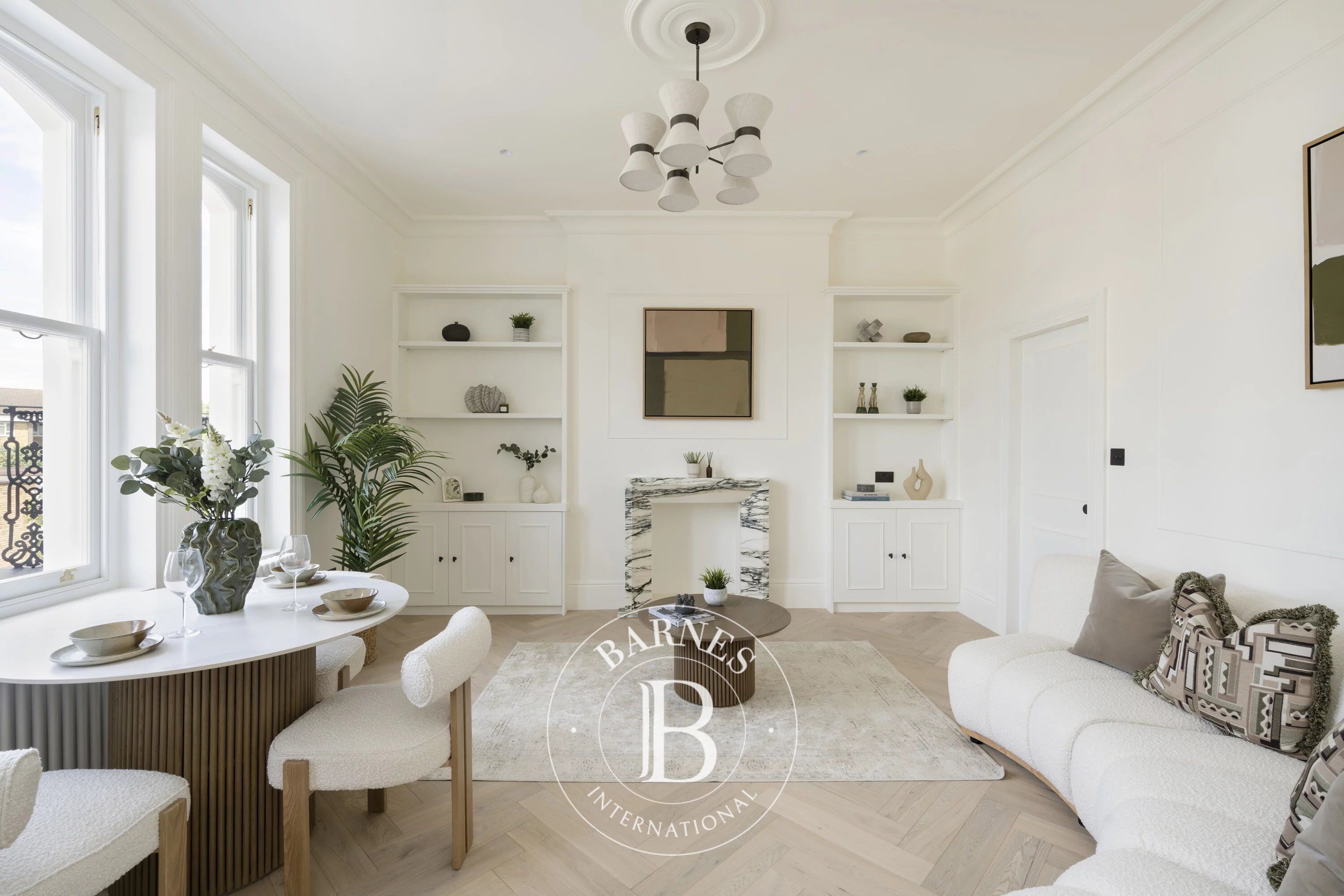 Blenheim Crescent, Notting Hill W11 - picture 1