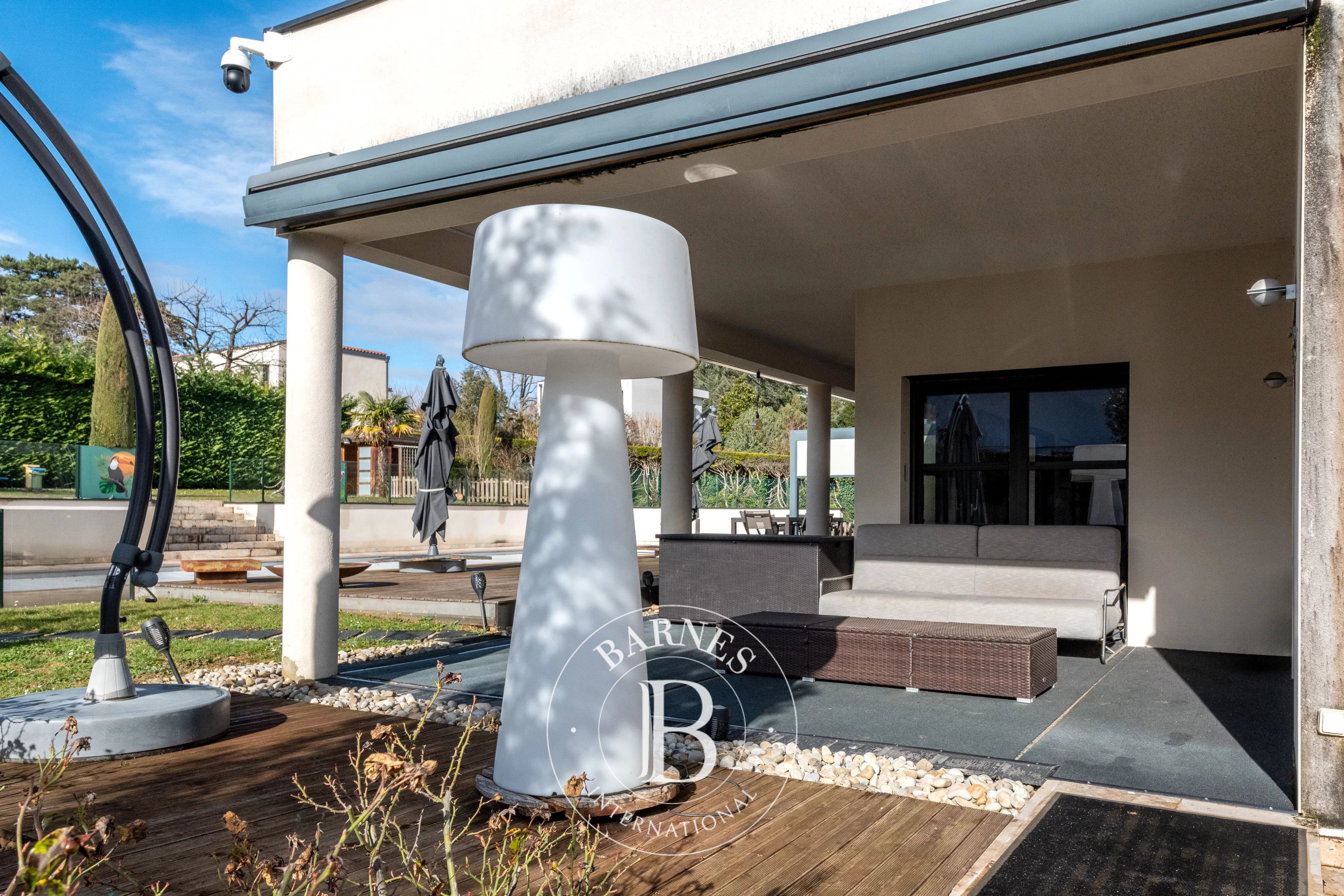 Finca Saint-Cyr-au-Mont-d'Or - picture 3