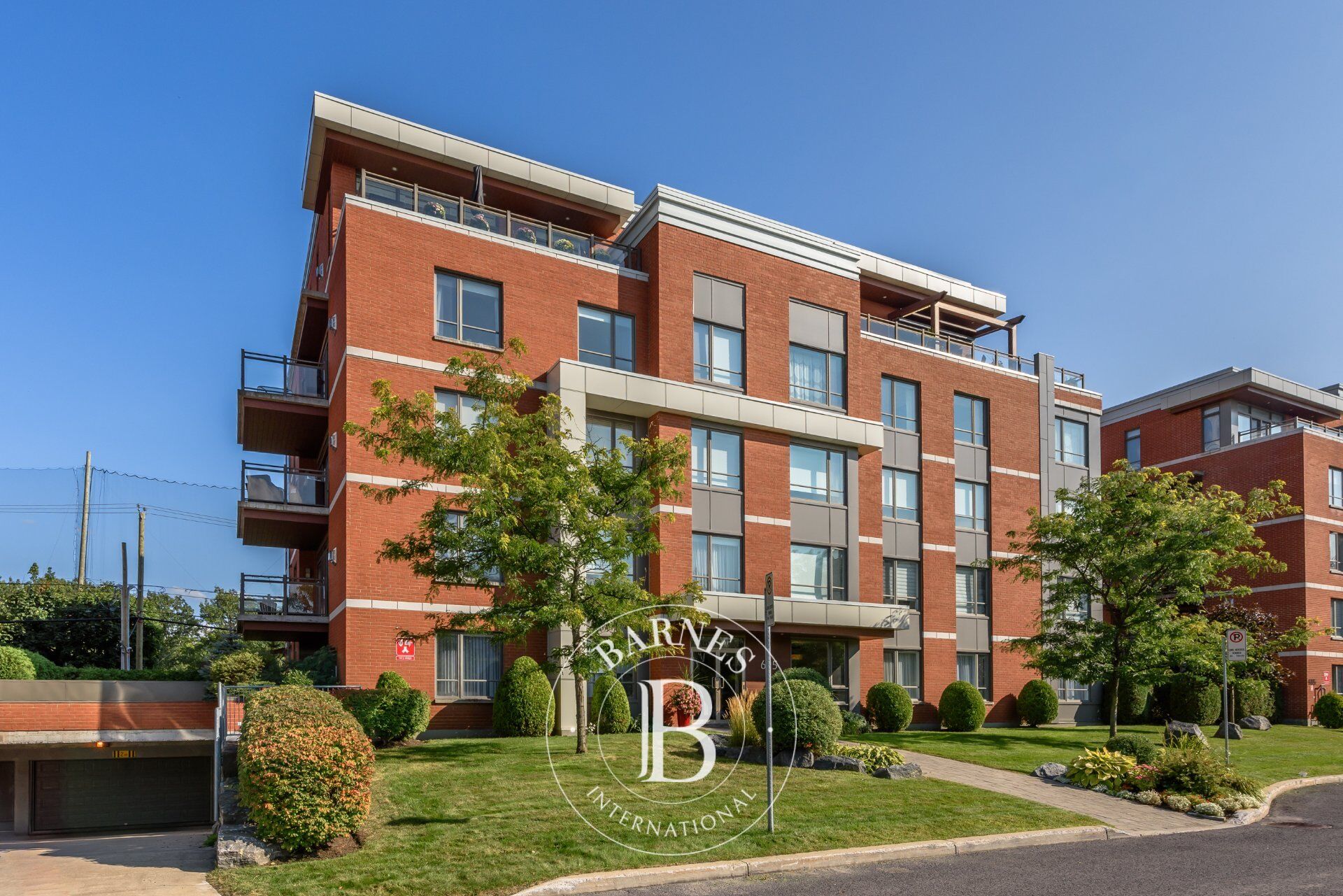 695 Rue du Docteur-Chevrier #404  Saint-Lambert (Montérégie) - picture 1