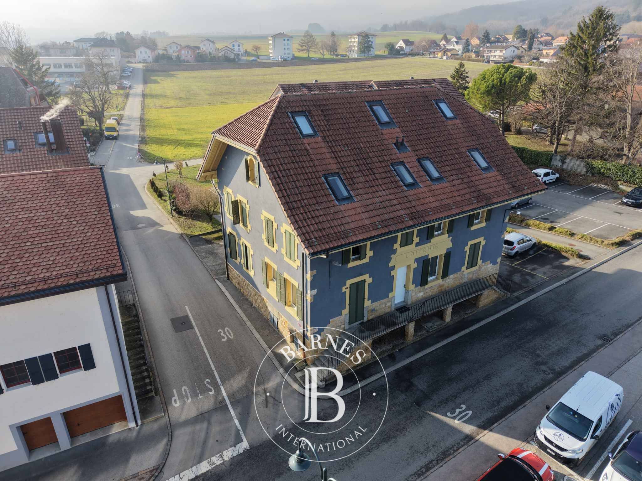 Housing estate Champagne - picture 1