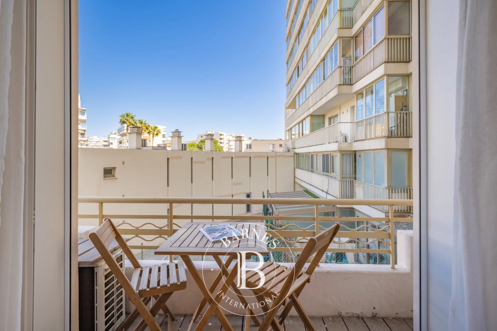 CANNES CROISETTE - BALCON VUE MER LATERALE - 1 CHAMBRE - picture 2