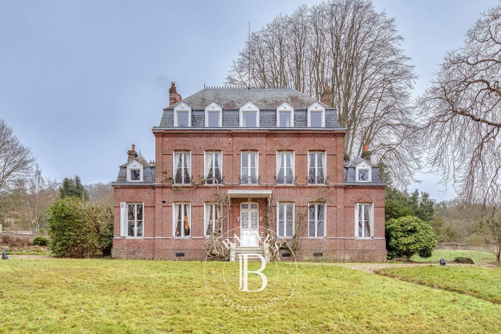 RY NORMANDIE - prestigious mansion  25 minutes from ROUEN - picture 1