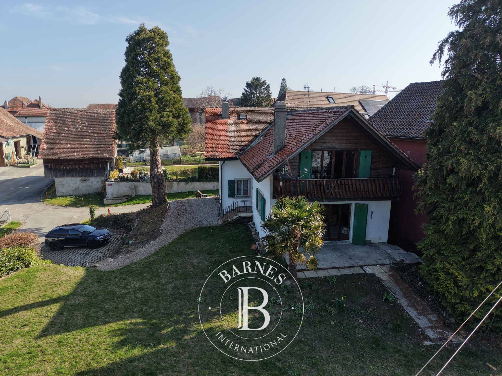 Villa Chevroux - picture 2