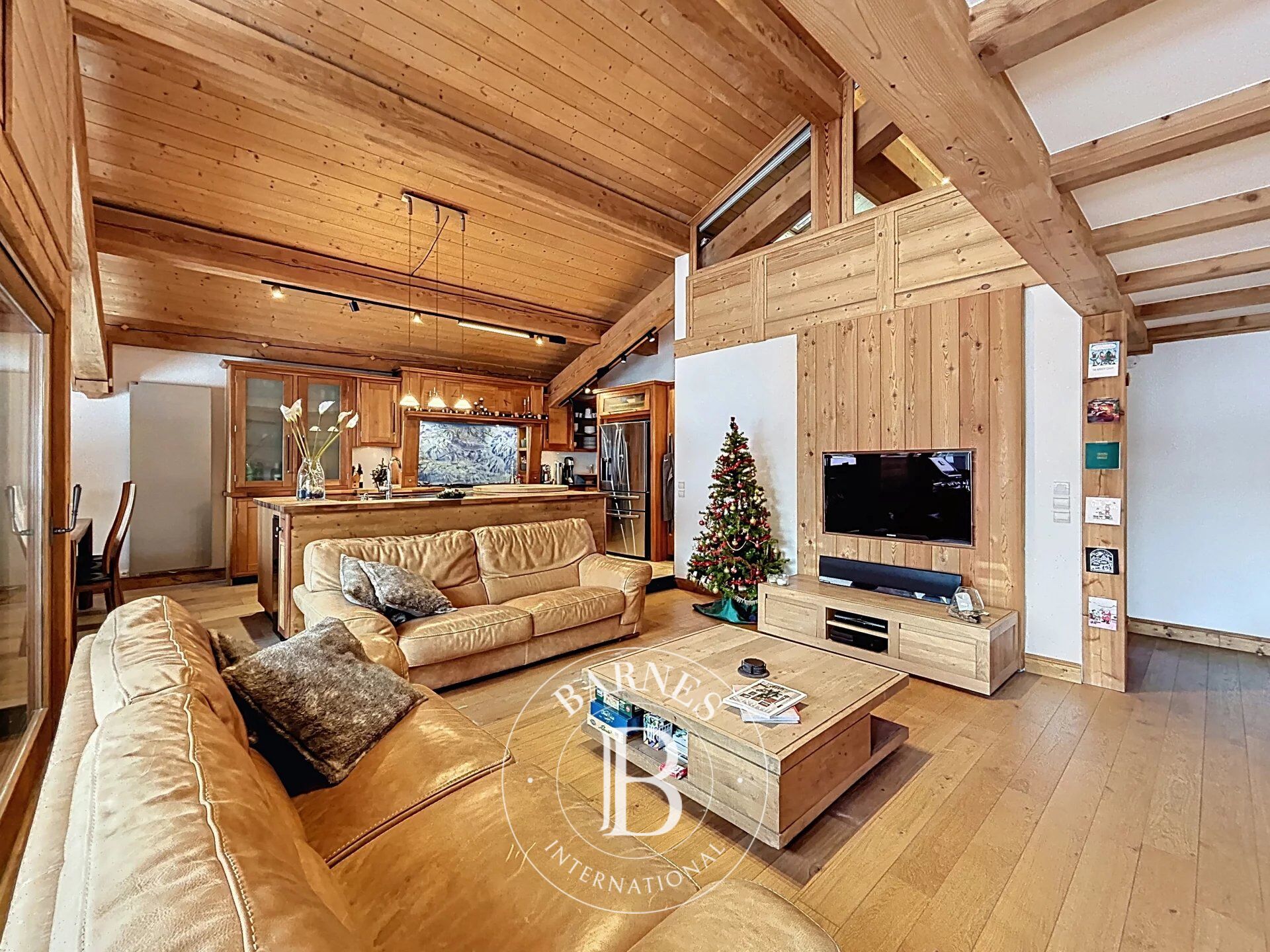 Les Gets - Appartement 5 chambres de 138 m² de surface totale - Proche centre village Ski-in / Ski-out - picture 2