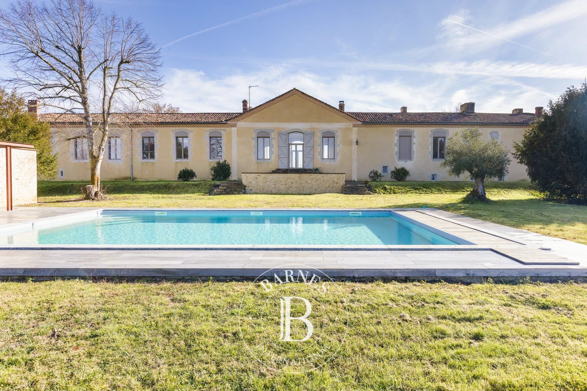 GERS, CHARTREUSE DU XVIIIe AVEC PARC 3,3HA ET VUE PYRÉNÉES - picture 1