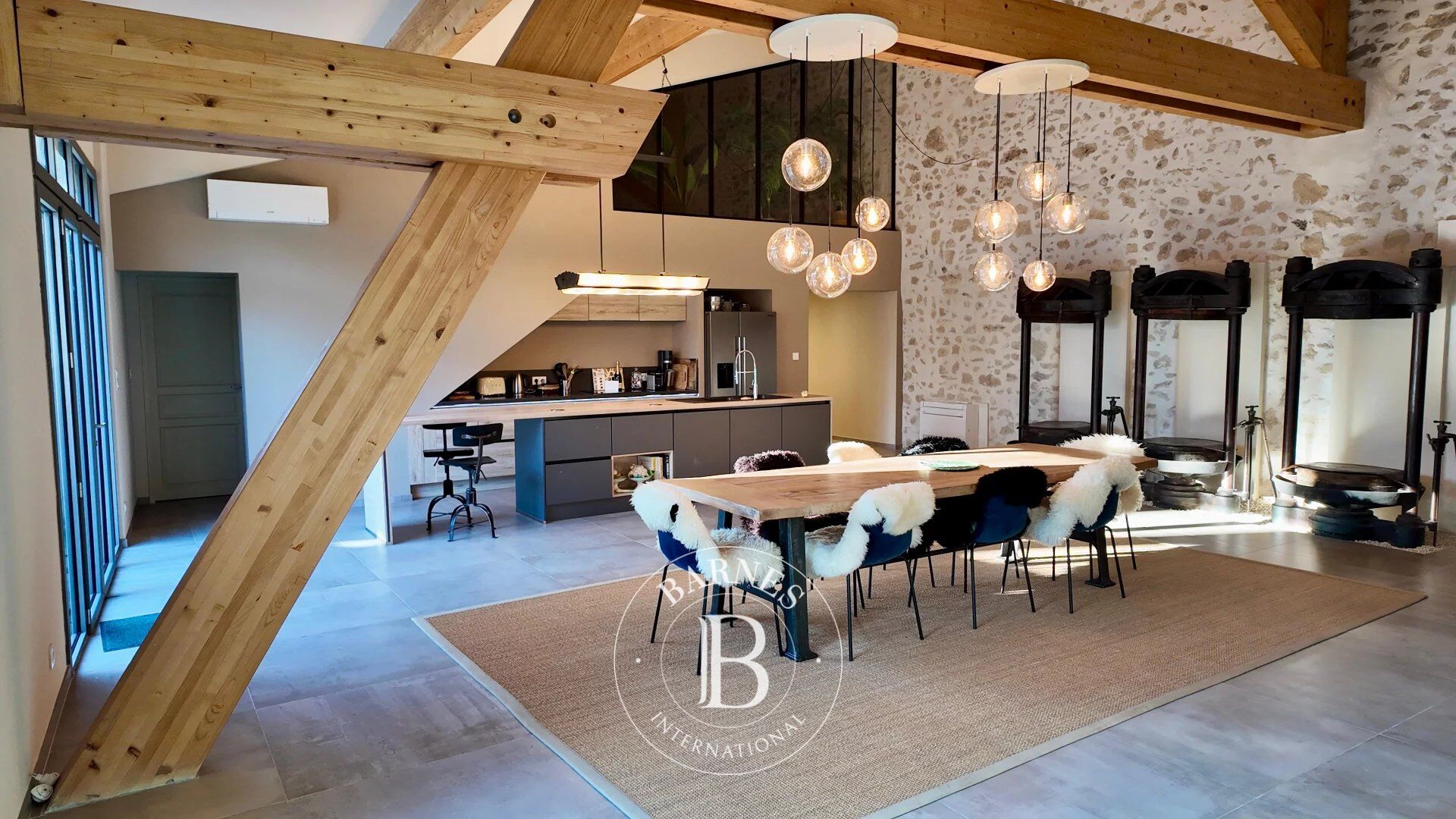 Casa de pueblo Mormoiron - picture 1