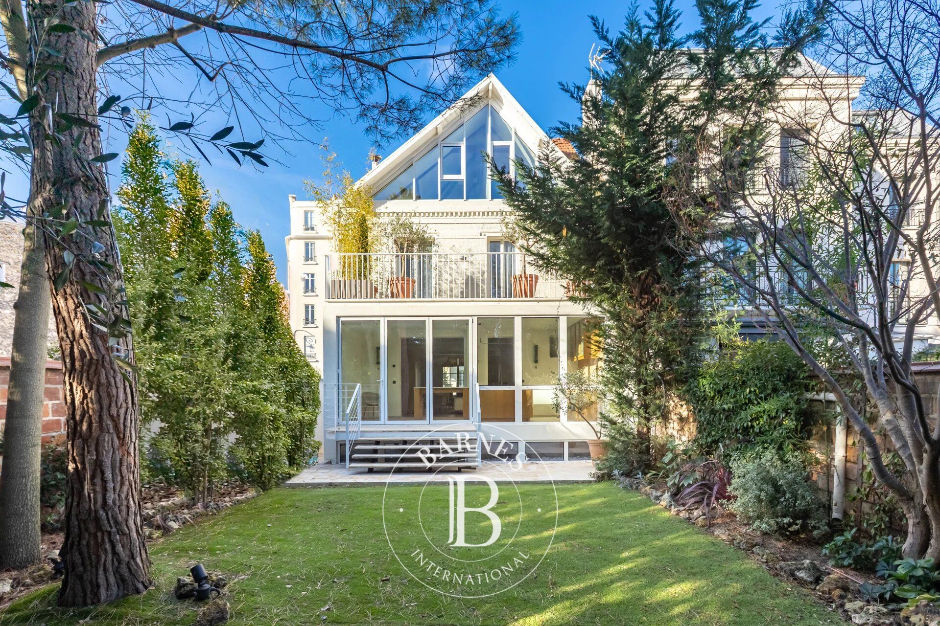 House Boulogne-Billancourt - picture 1