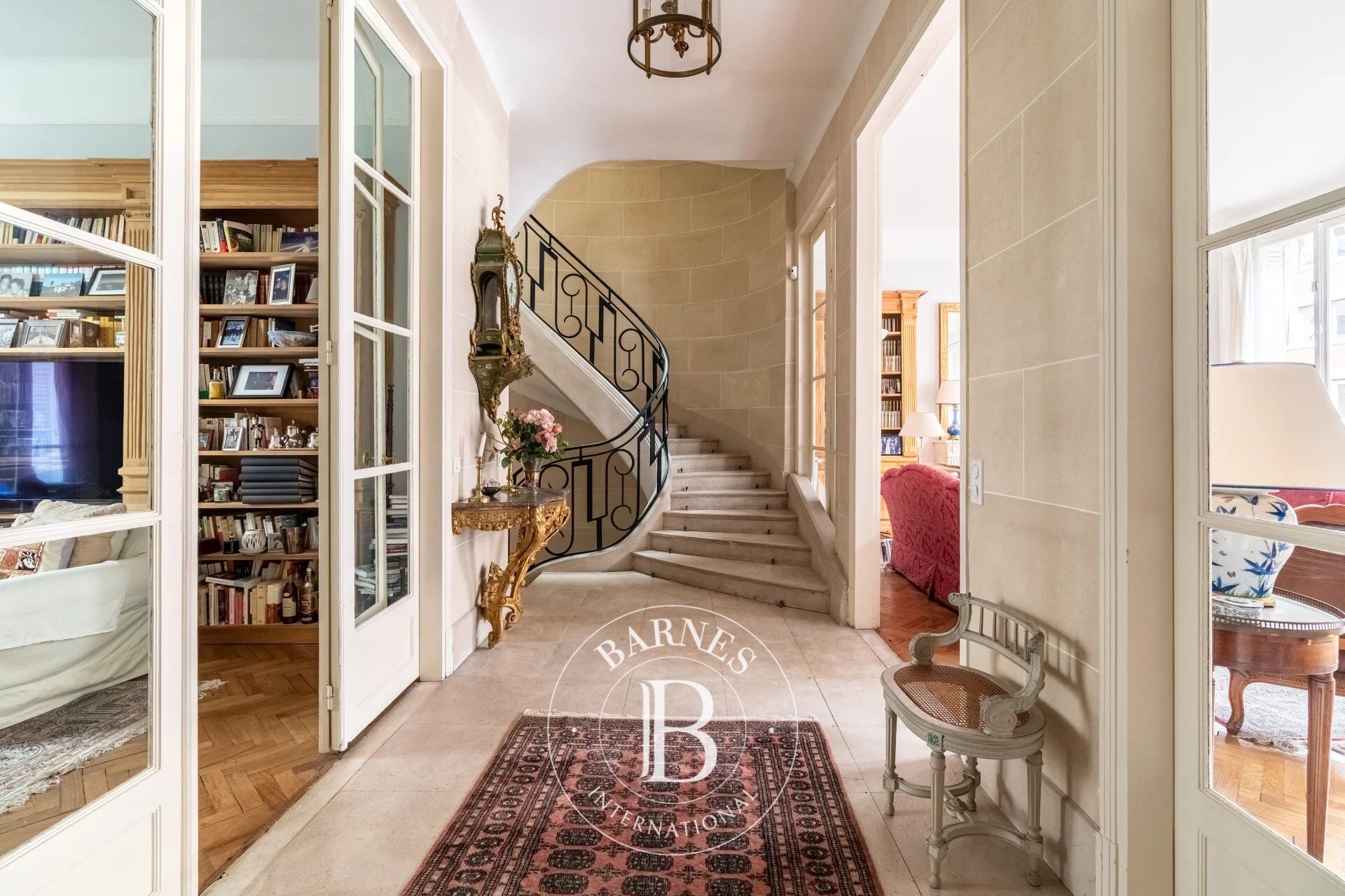 Exclusivité - Neuilly - Saint James - Elégante maison - Jardin et terrasse - picture 1