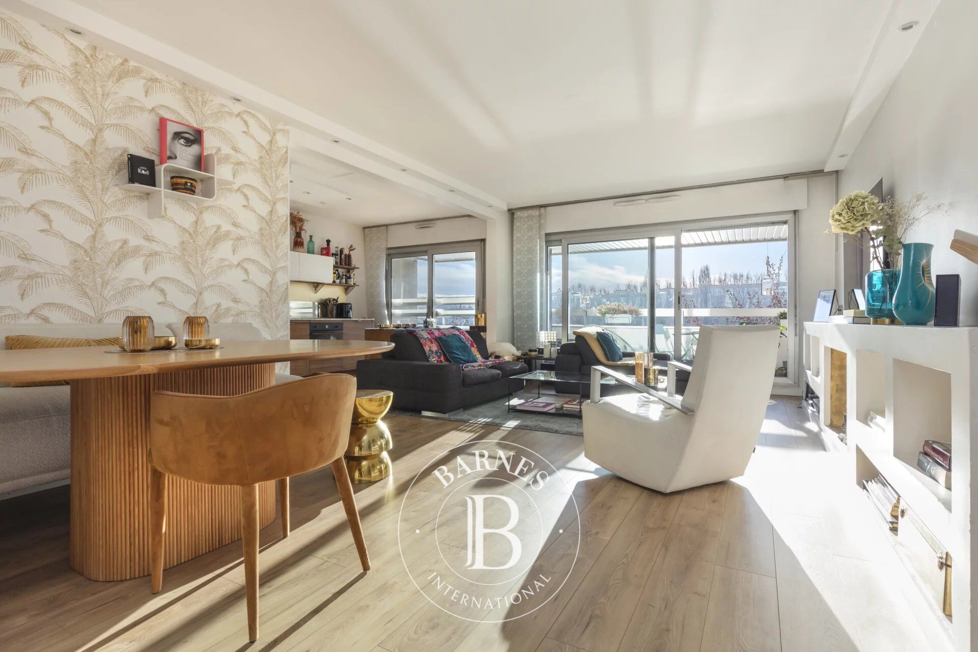 COURBEVOIE BECON APPARTEMENT FAMILIAL VUE SEINE - picture 1