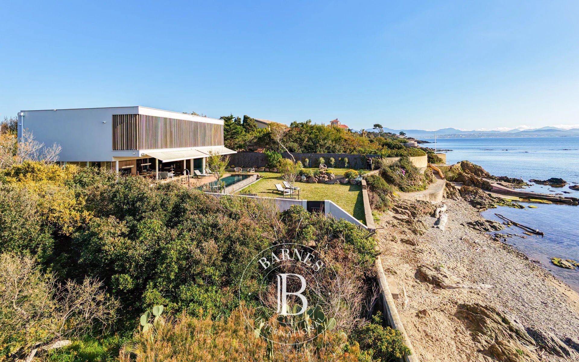 Villa Sainte-Maxime - picture 1