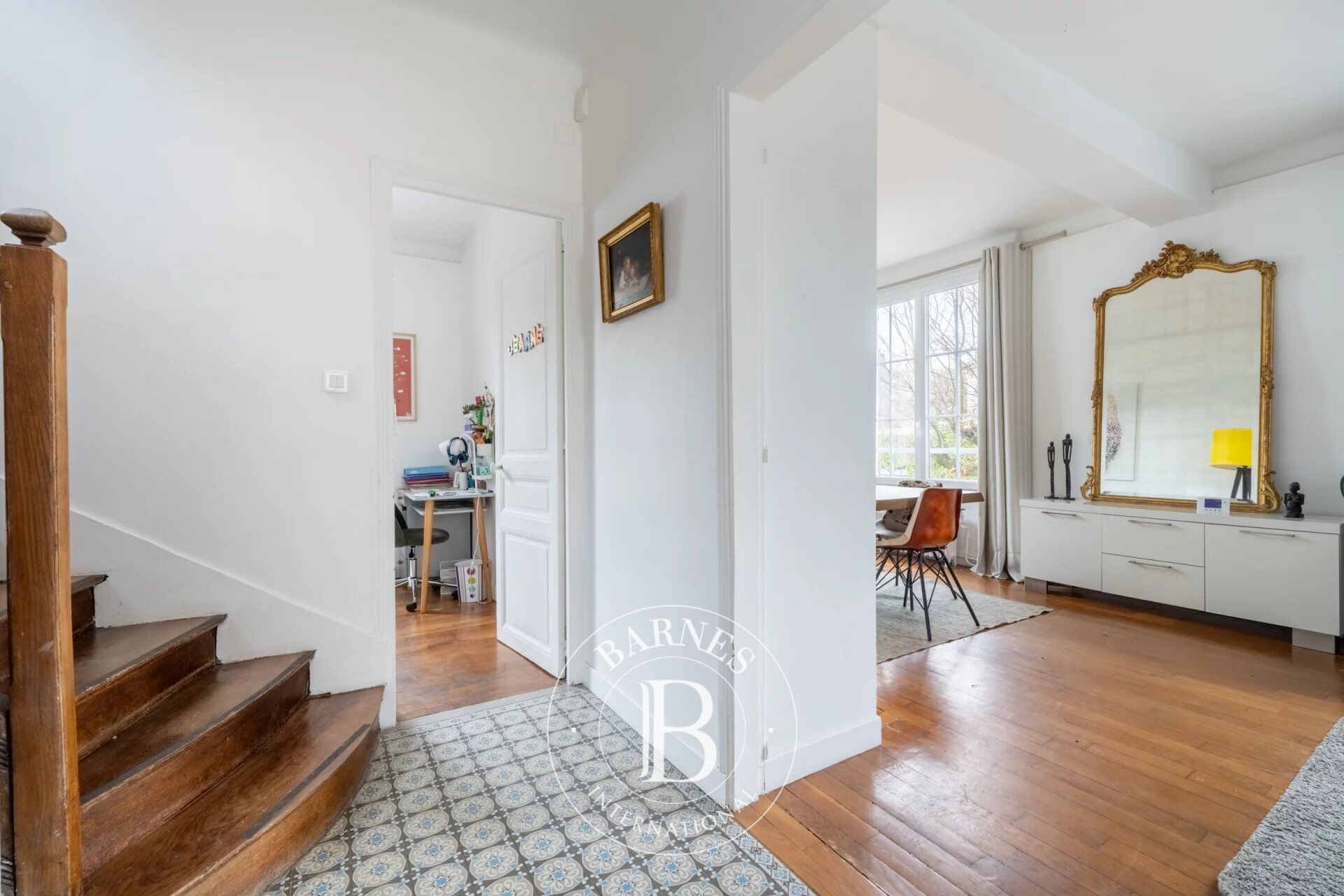 Le Chesnay - Rueil area - Charming 1930s house - 125m² (1,345 sq ft) - 5 bedrooms - garden - picture 2