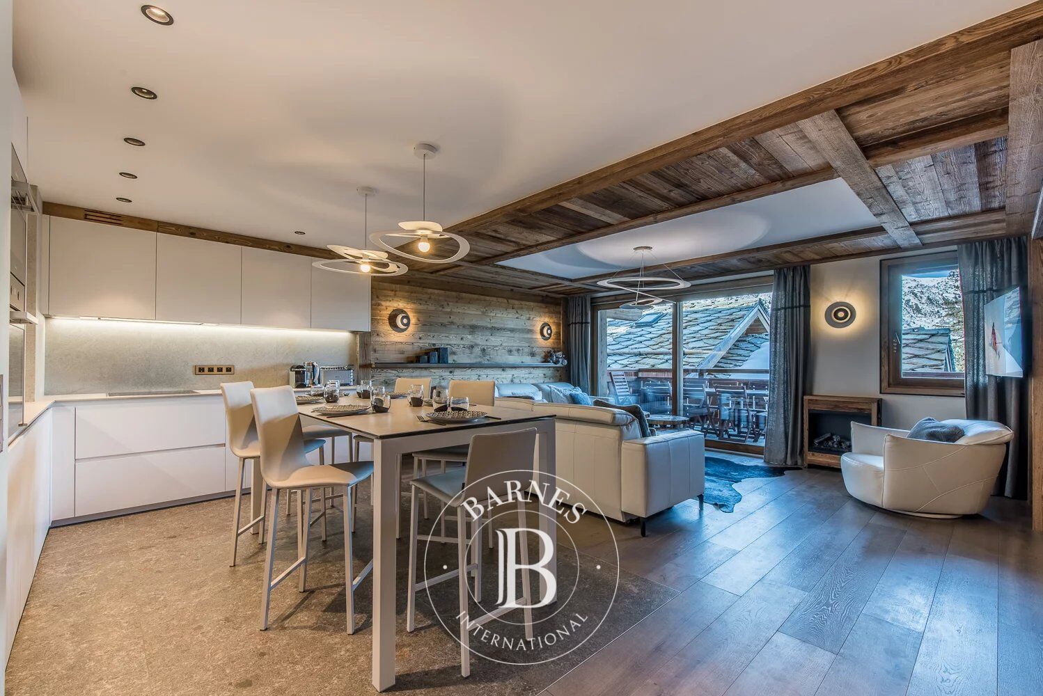 Appartement 3 chambres – Ski-in /Ski-out – Rond-Point des Pistes - picture 3