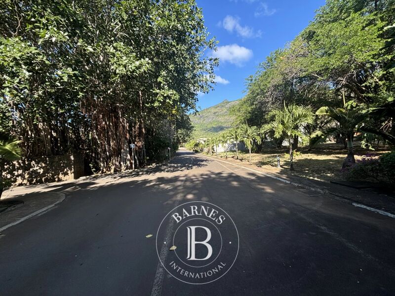 À vendre Terrain résidentiel | Pailles - picture 1