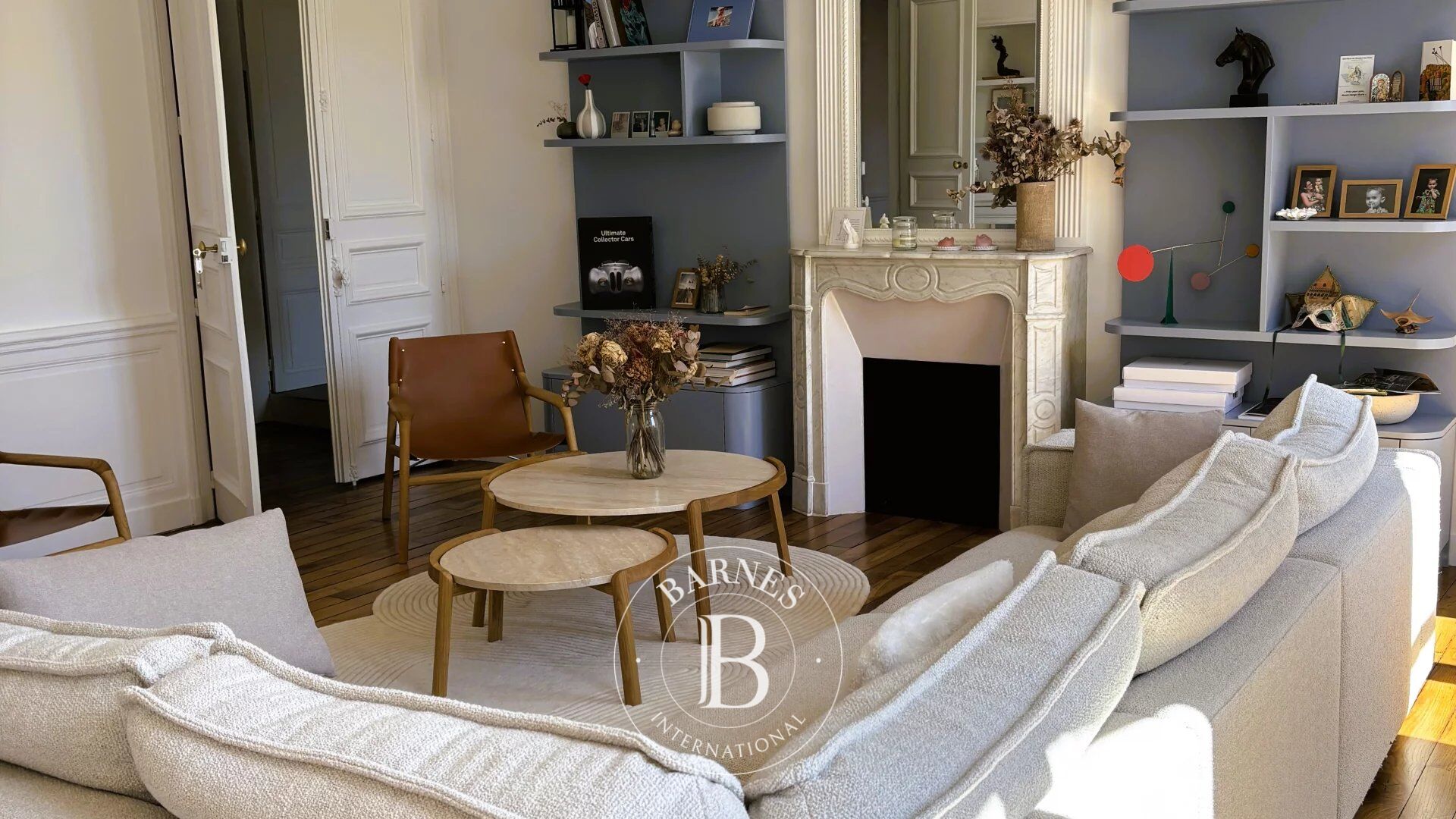 Rennes downtown area - Renovated Haussmann-style apartment of 182 m 2 - picture 2