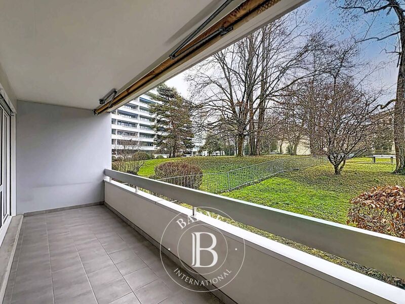 For Sale, Apartment Genève Petit-Saconnex - picture 2