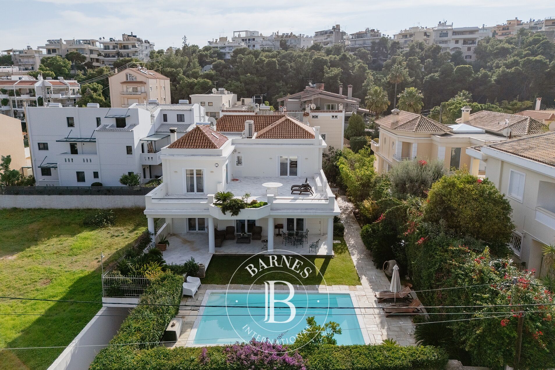 Villa Raffinée avec Piscine - Varkiza, Banlieux du Sud - picture 1
