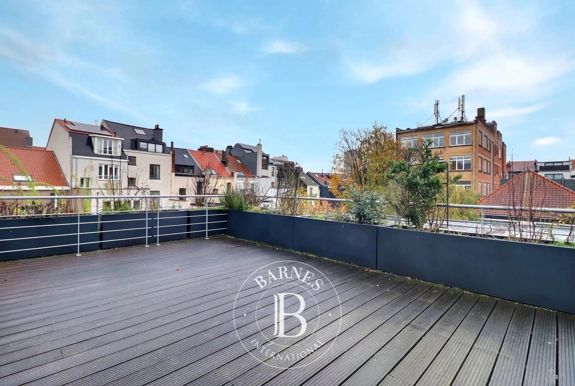 Ixelles - Chatelain - Duplex 3bed + terraces + parking (optional) - picture 1