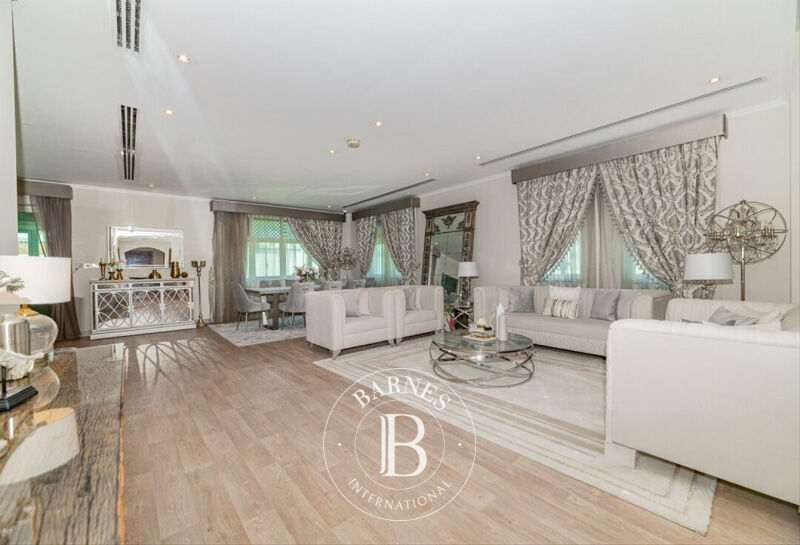 Villa de 4 chambres à louer à Jumeirah Park - picture 2