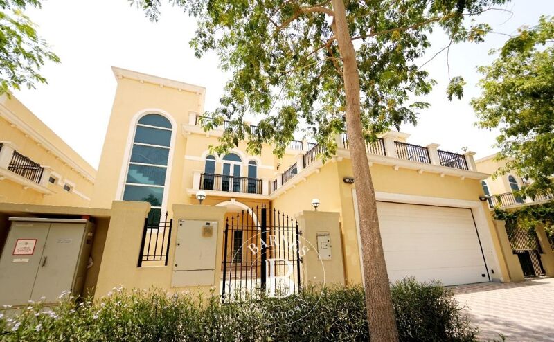 For Rent, Villa Jumeirah Park - picture 1