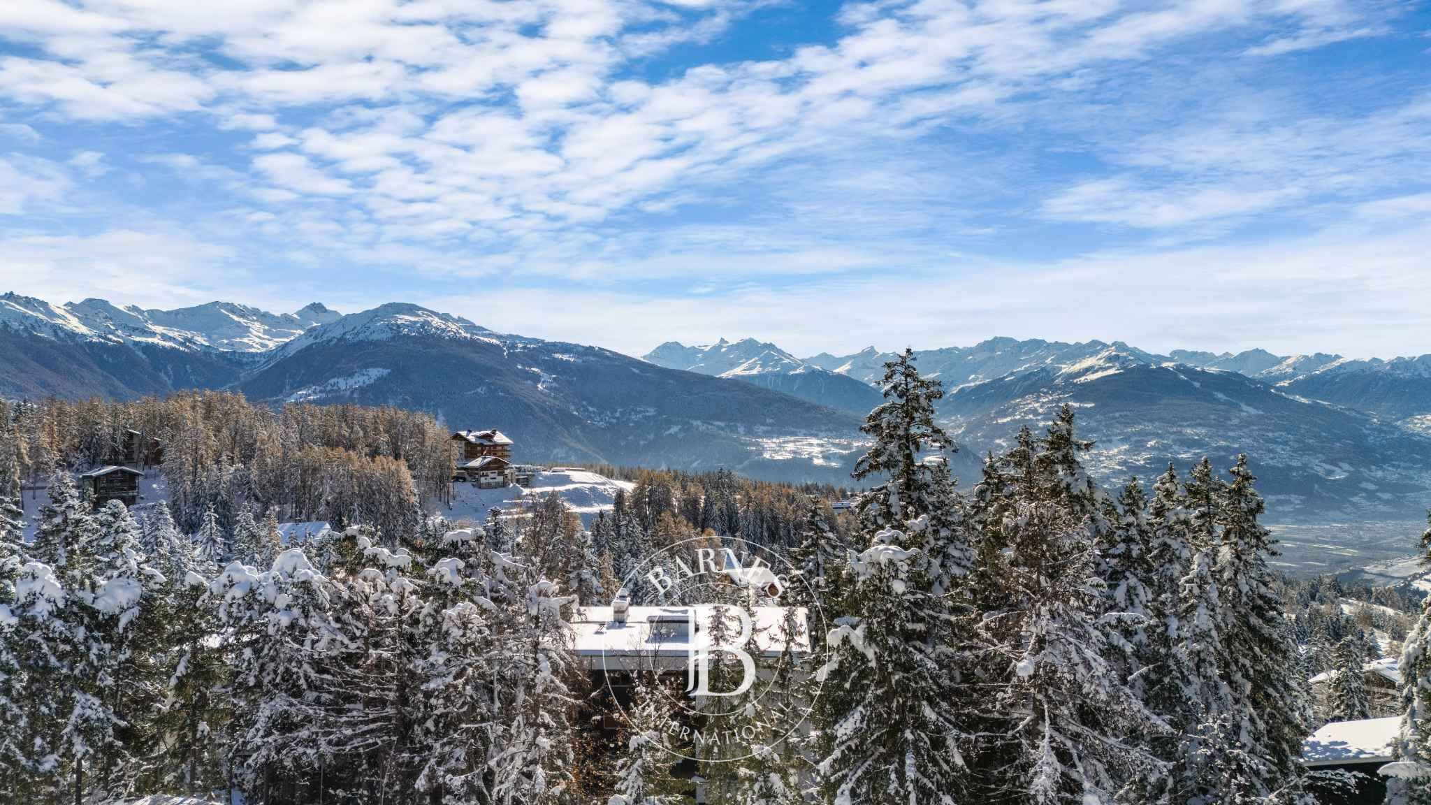 Appartement de standing avec une vue exceptionnelle - picture 3