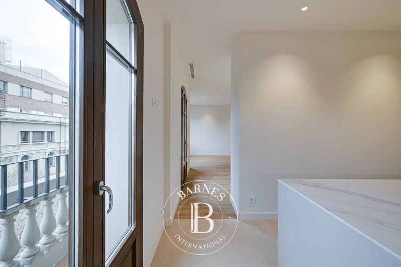 For Sale, Penthouse Barcelona - picture 1