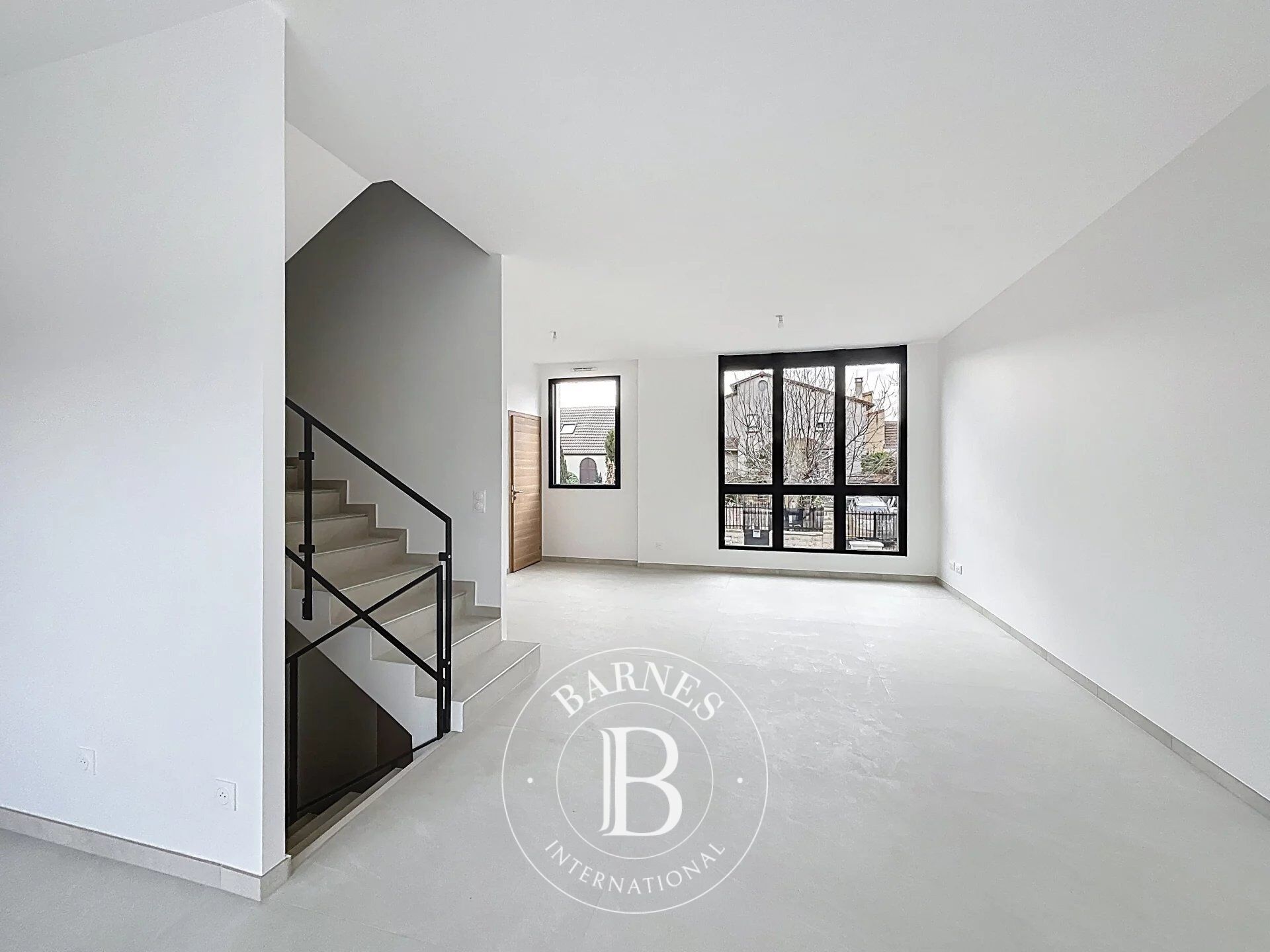 Le service location de la Maison BARNES vous propose ce bien : - picture 1