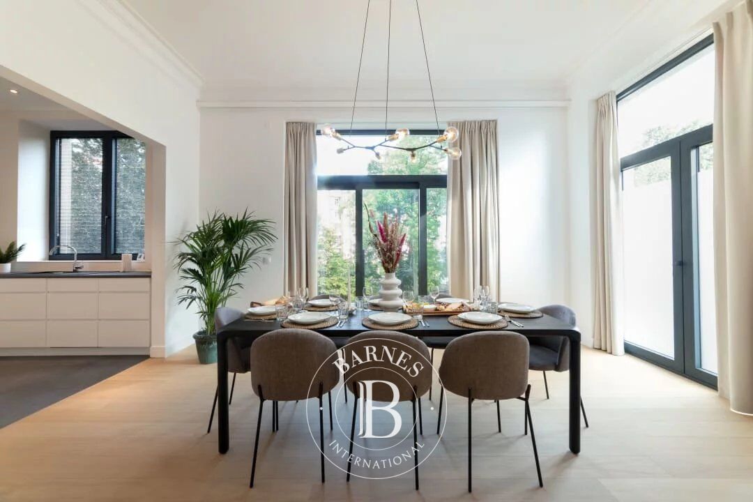 Stéphanie/Chatelain - 3 rooms furnished - picture 3