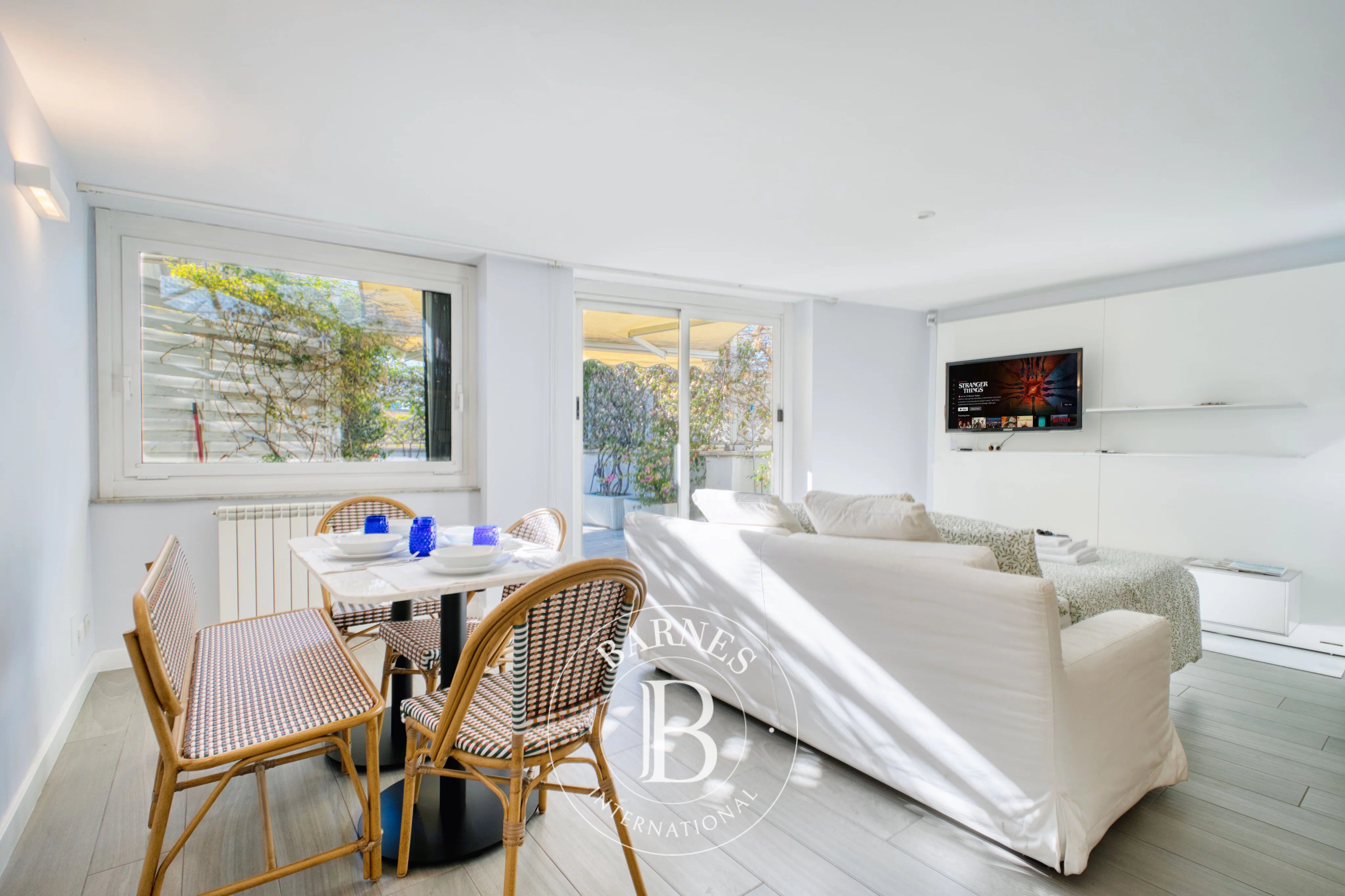 Elegant penthouse with terrace and balcony - picture 3