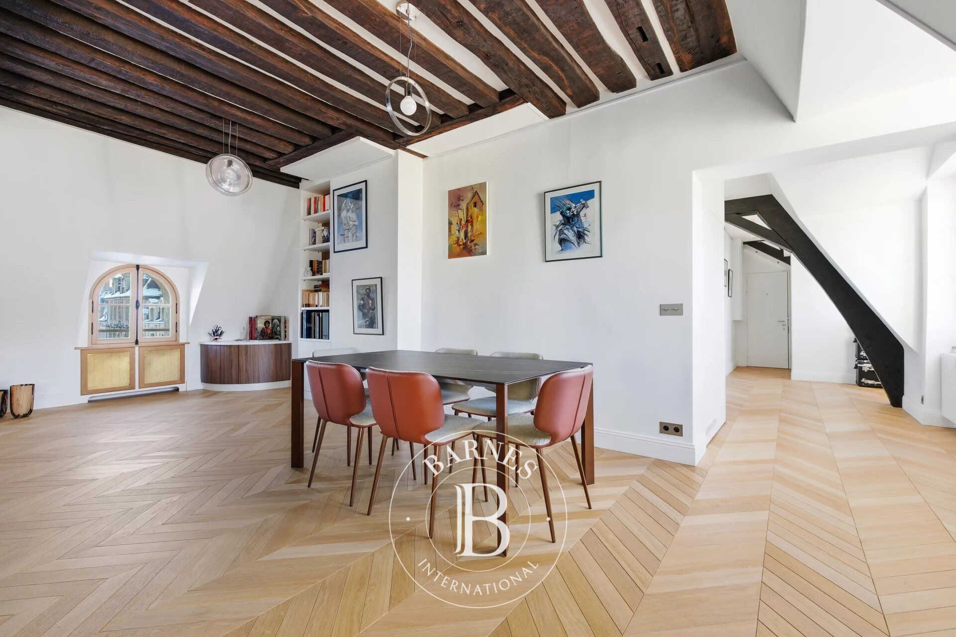 Apartment for sale - Paris 4 - Place des Vosges - Renovated - Three bedrooms - picture 3