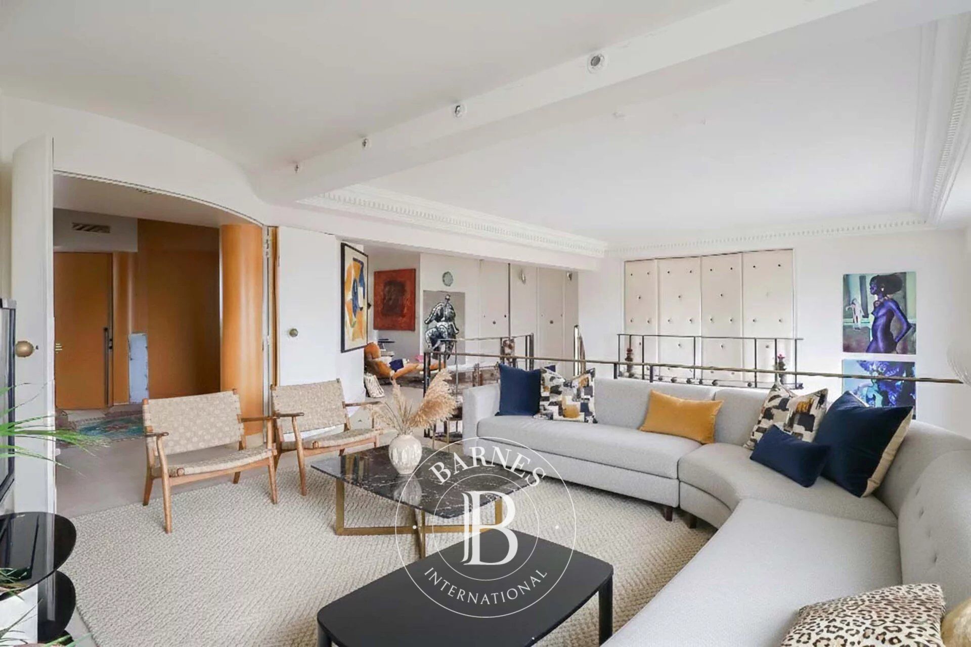 Paris 16 - Foch - Duplex atypique 7e étage avec balcons - picture 3