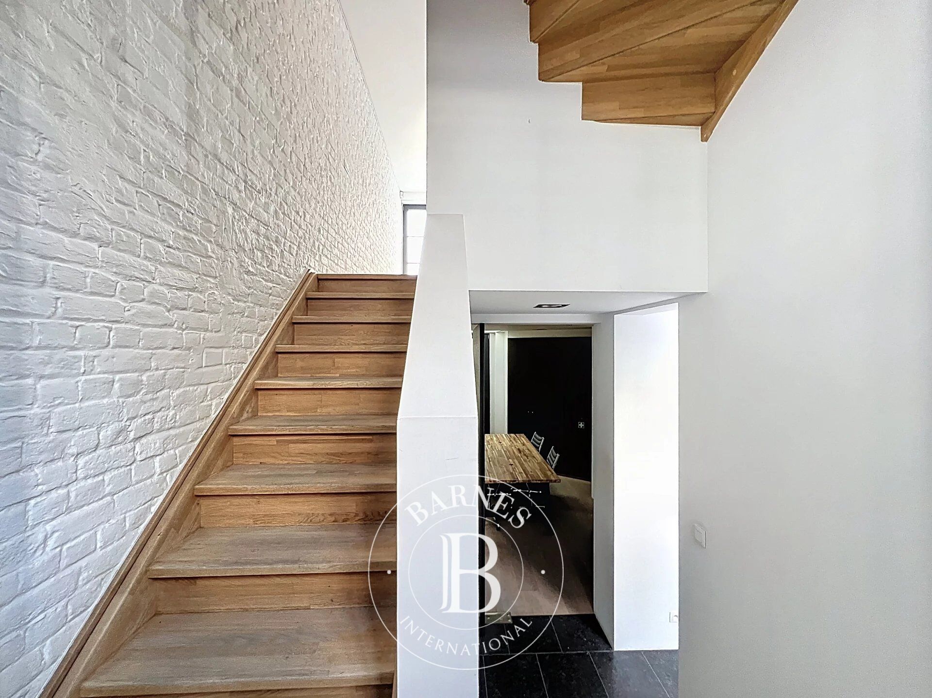 Place du Chatelain - Loft-style house for sale - picture 2