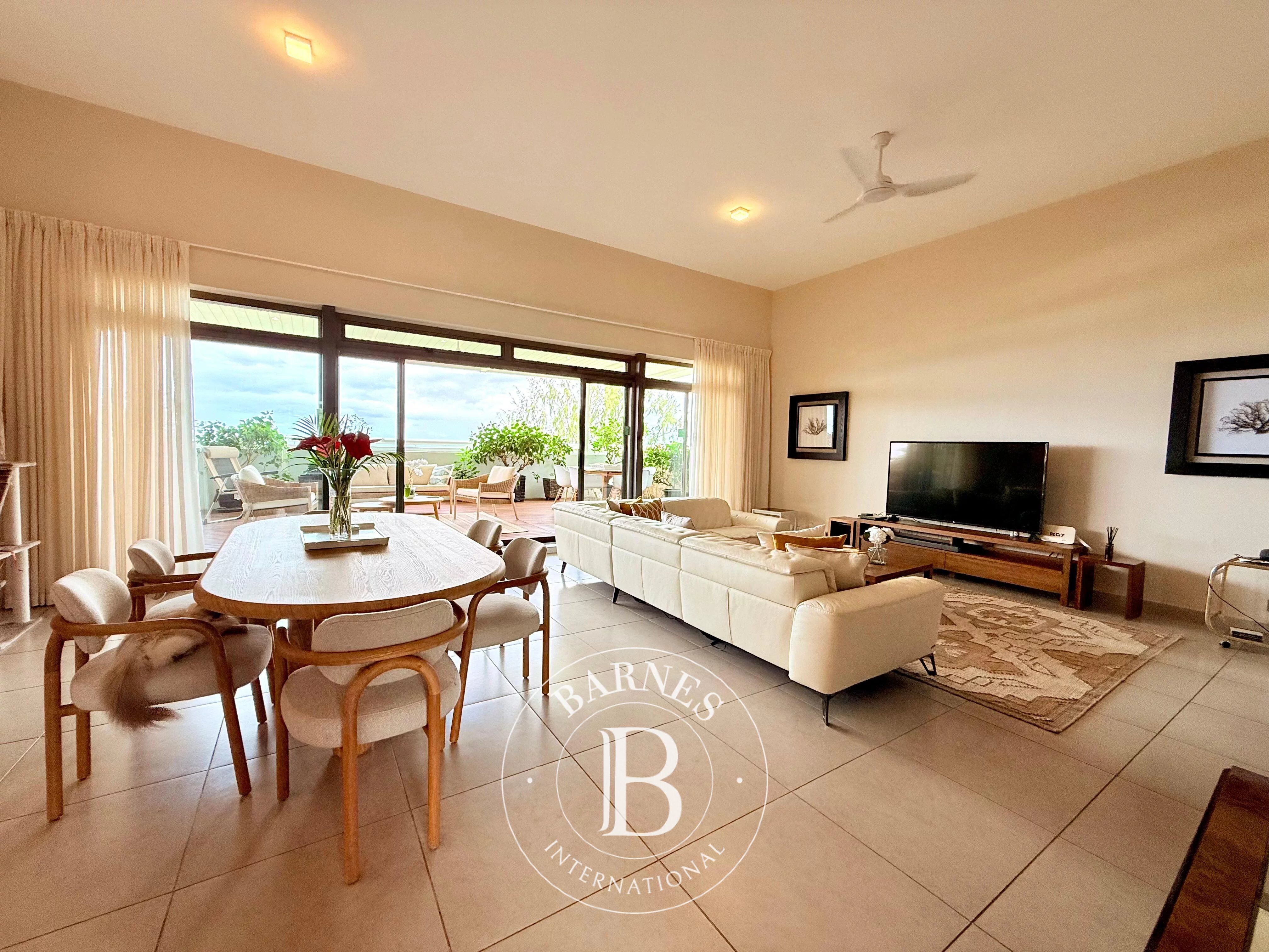 TAMARIN - Sea View Penthouse - 3 Bedrooms - picture 1