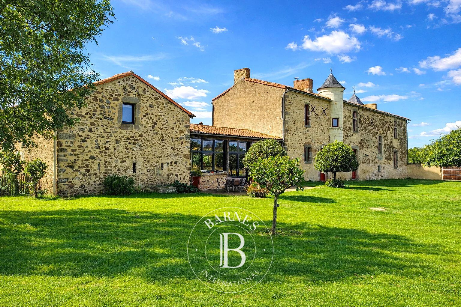 Tenuta Coulonges-Thouarsais - picture 2