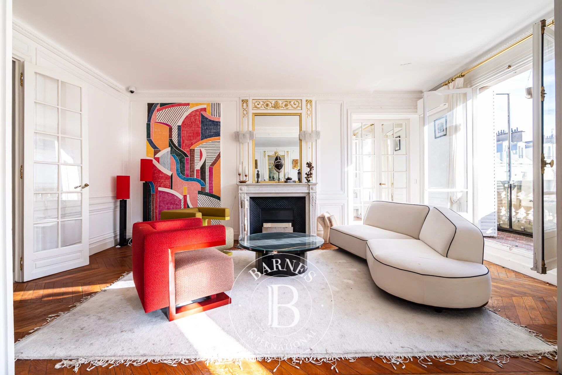 EXCLUSIVITÉ - PARIS 16 - POMPE/VICTOR HUGO - APPARTEMENT EN ÉTAGE ÉLEVÉ, BALCONS, 4-5 CHAMBRES - picture 3