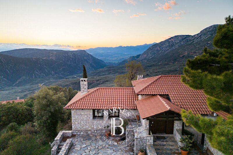 For Sale House | Arachova - picture 1